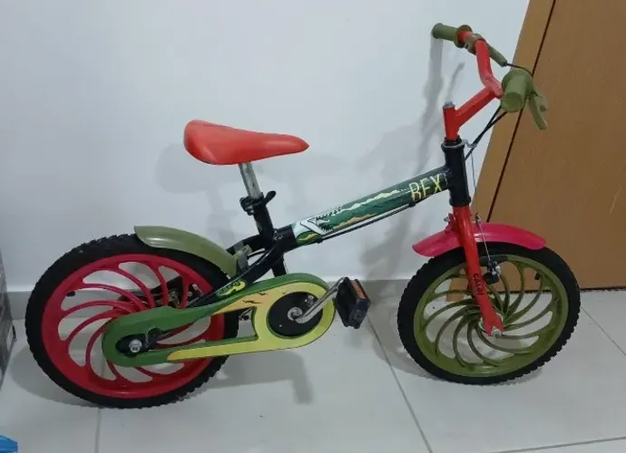 Bicicleta infantil Caloi Power Rex aro 16