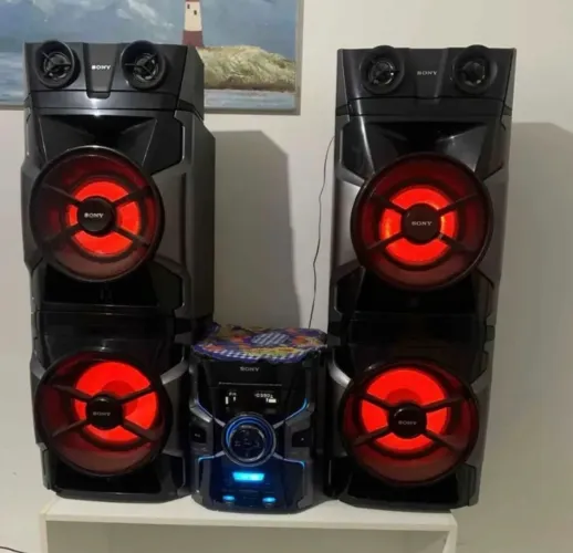 Mini sistem Sony muito top.