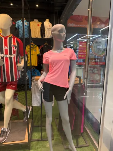 Manequins em Fibra Importadas