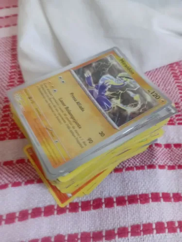 Coleção Cartas POKEMON +200 cartas e 3 ultra raras