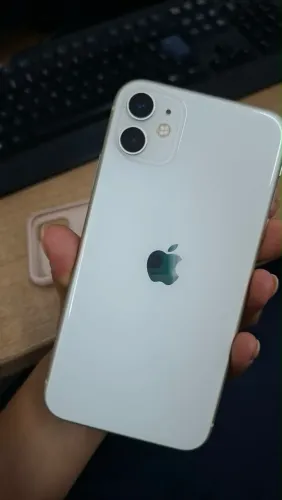 iPhone 11 Branco 64GB - Única Dona.