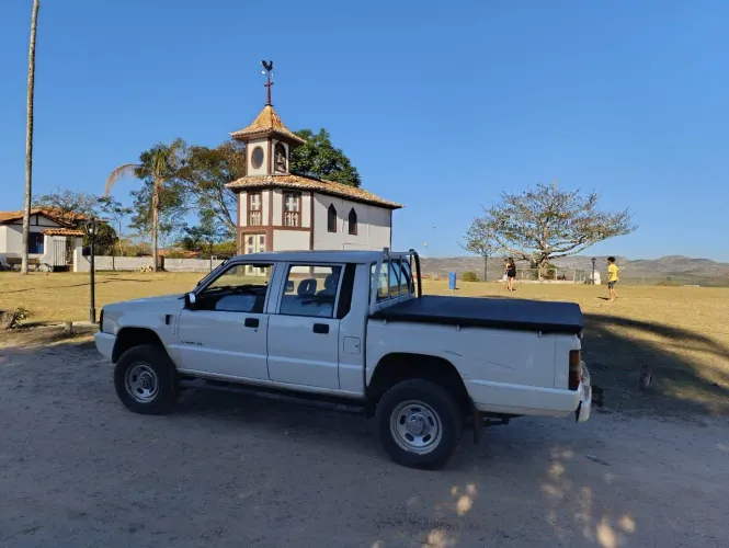 Mitsubishi L200 GL 2.5 4X4 CD Diesel 2006
