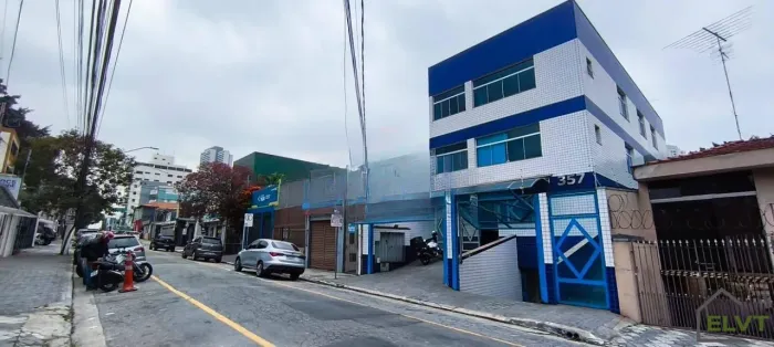 Sala Comercial 150m² no Centro de Osasco | Pronta para Uso e Com Garagem.