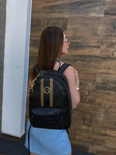 Mochila Michael Kors (36x28x14) Padrão Monograma (4 cores exclusivas) Unissex