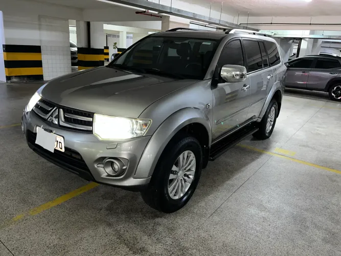Mitsubishi Pajero HPE 3.2 4X4 T.i. Dies. 5P Aut. 2016
