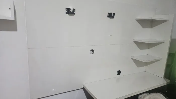 Painel suspenso branco