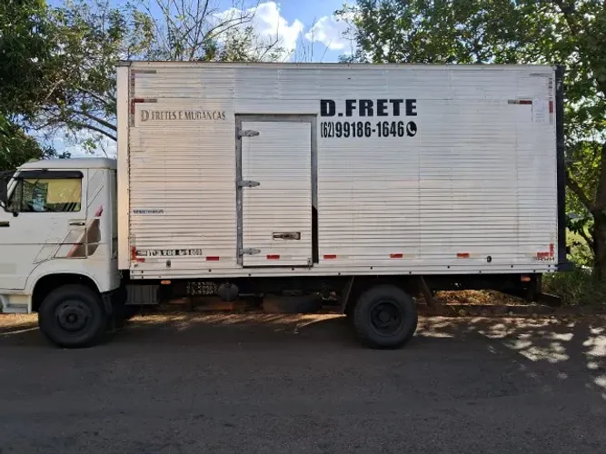 D' Fretas e Mudanças