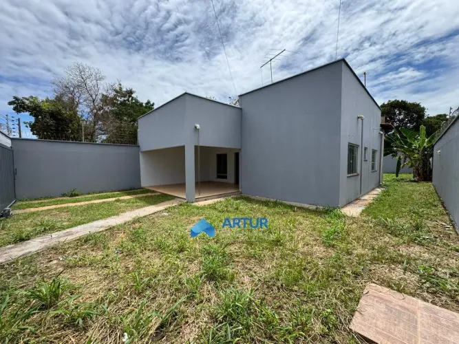 Casa 3 quartos em lote único - 1007 Sul