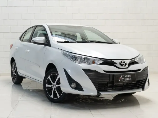 Toyota Yaris XS Connect Sedan 1.5 Flex 16V AUT 2021