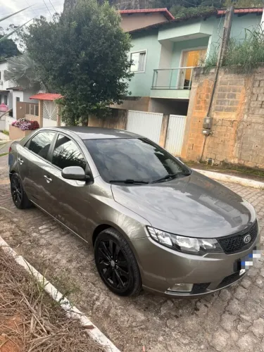 Kia Motors Cerato 1.6 16V Aut. 2013