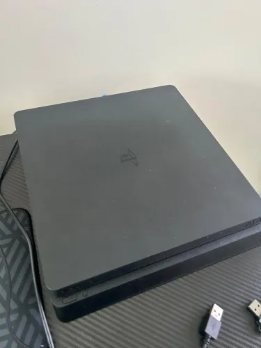 Ps4 slim 1tb