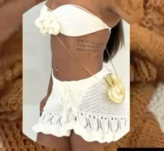 Roupa crochê