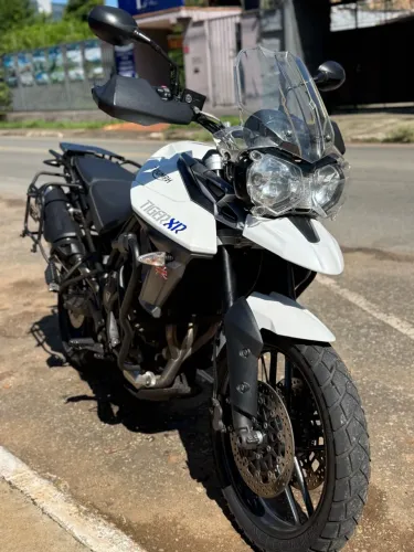 Tiger 800 impecável