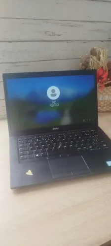 Notebook Dell Latitude 7490 em excelente estado de conservação !