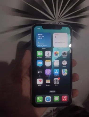 iPhone 11