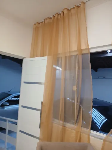 Cortina para trilho suíço