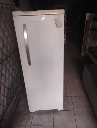Geladeira frisfrie