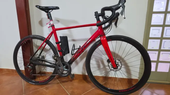 Bicicleta OGGI STIMOLLA - SHIMANO TIAGRA 20V