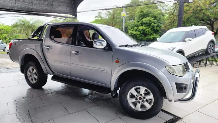 Mitsubishi L200 Triton HPE 3.5 CD V6 24V Flex Aut. 2012