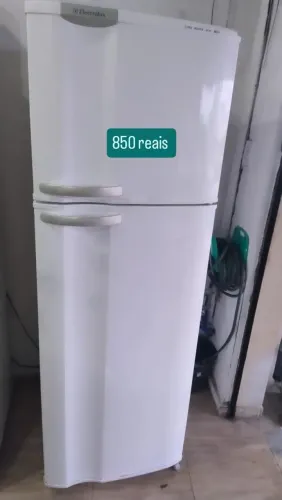 Geladeira Eletrolux Duplex funcionando perfeitamente só 850 reais 
