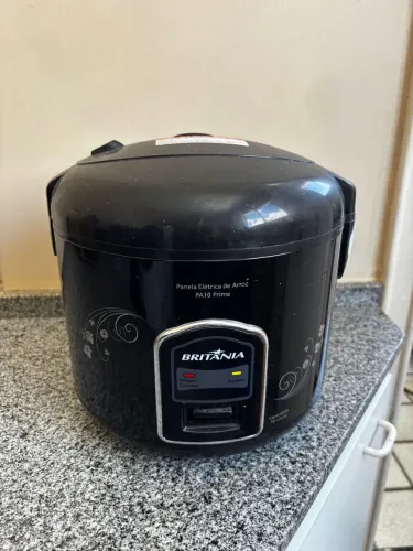 Panela Elétrica de Arroz Britânia PA5 Prime 5 Xícaras