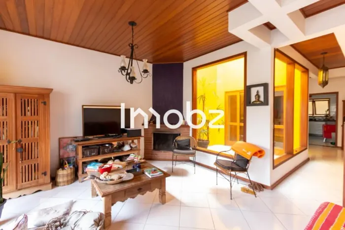 Casa à Venda - Panamby, 3 Quartos, 240 m2