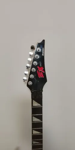 Guitarra Ibanez