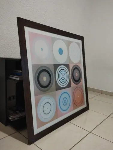 Quadro Decorativo Grande 112x112 Premium c/ Vidro Antirreflexo e Moldura em Madeira