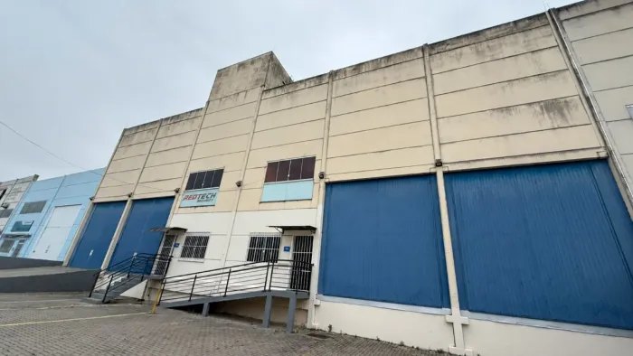 Galpão 960 m² para locação com 3 docas e rampa | Jardim Eldorado | Palhoça - SC
