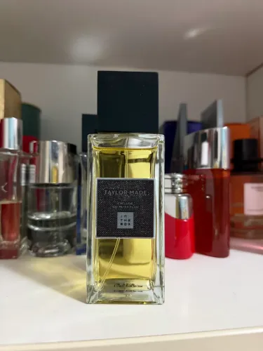 Perfume Taylor Made - In the Box