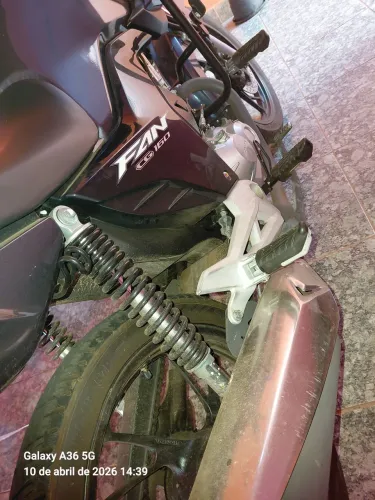MOTO ÓTIMAS CONDIÇÕES DE CONSERVAÇÃO