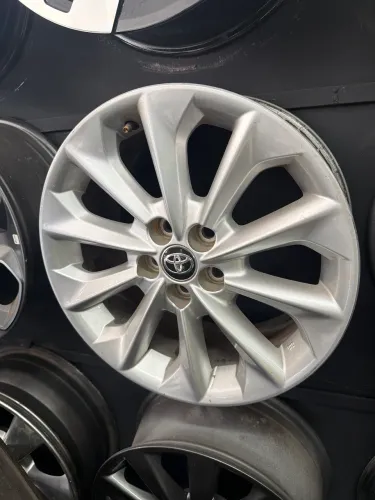 Roda corolla aro 16