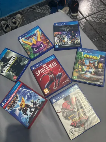 Vende-se 7 jogos de vídeo game ps4 novo