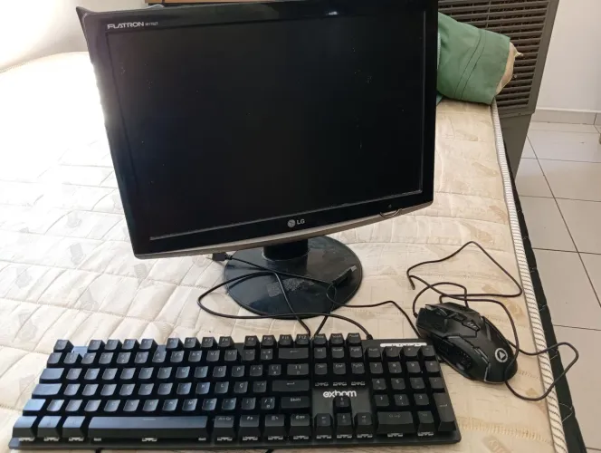 Kit - Monitor | Mouse | teclado NAO ENTREGO