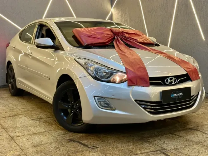 Hyundai Elantra GLS 2.0 16V Aut. 2014