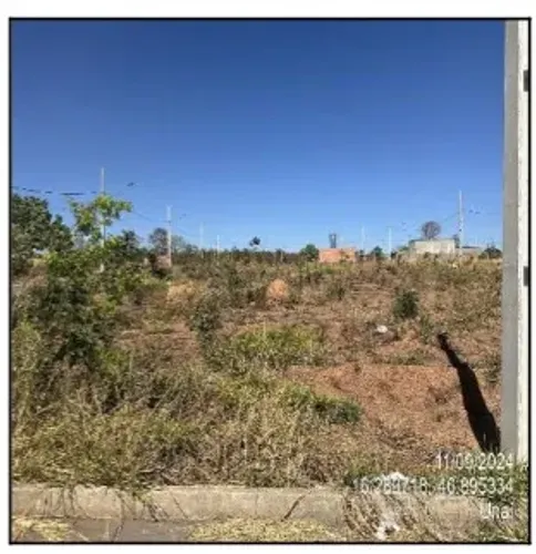 Imóvel com localização privilegiada Terreno no Residencial Vitoria, Unai - MG, Nº 00, 243