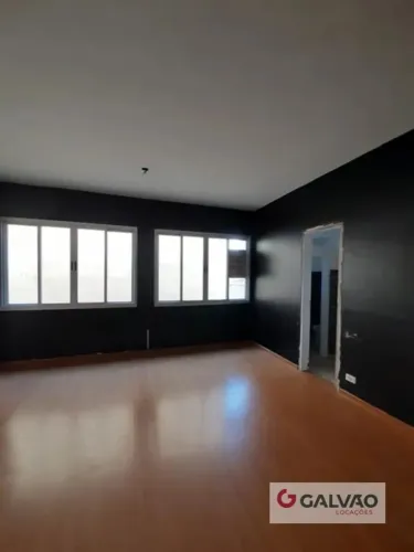 Conjunto Comercial no CENTRO de 20,00 m² - 36018.001-GL