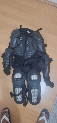 Colete de proteção para motociclista