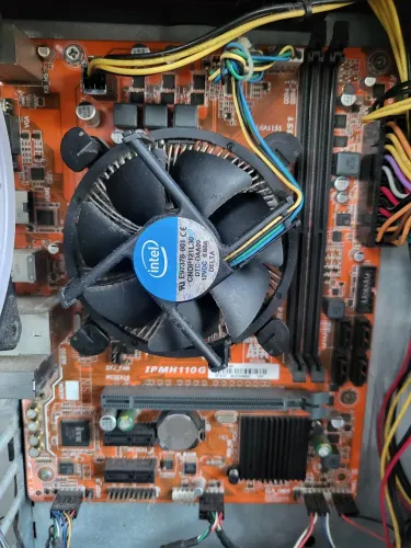 Placa mae com processador I3 7°Geração 