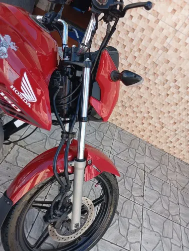 Moto novíssima bem conservada vale a pena conferir