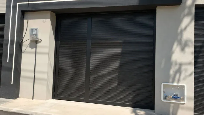 Portao de garagem aluminio