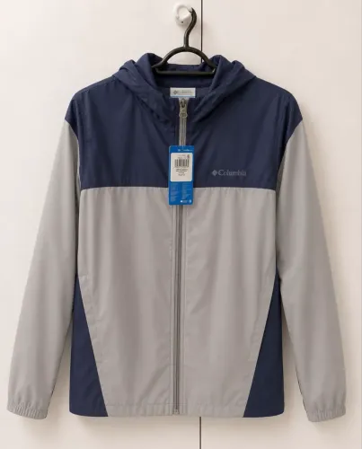 Jaqueta corta vendo Columbia P ( 18-20 anos) nova