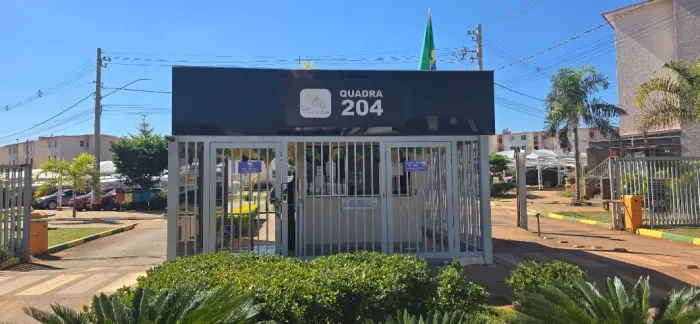 ALUGO APARTAMENTO DE 2/4 NO TOTAL VILLE QD 204