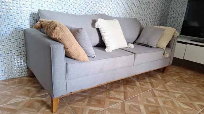Vendo Sofá (Seminovo)