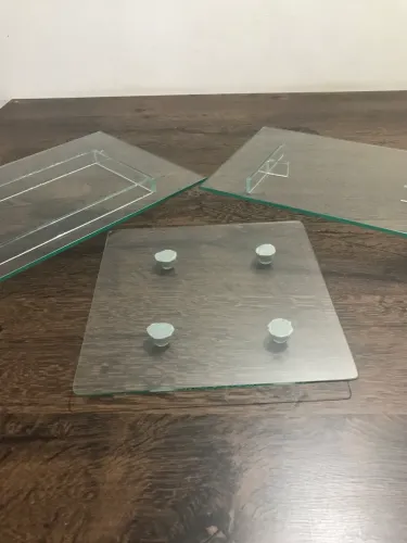Bandejas para bolo e doces
