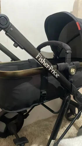 Carrinho de bebê, estilo Moisés da fisher price 