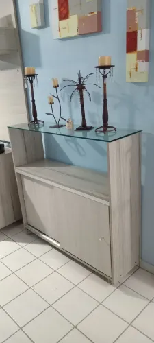Aparador com 2 portas de correr