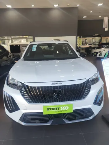 Peugeot 2008 Active 1.0 Turbo Flex 5P Aut. 2026