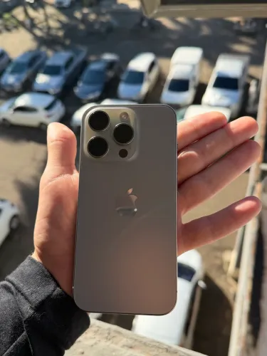 iPhone 15 pro impecável 