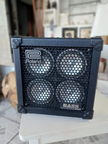 Amplificador Roland Micro Cube Bass RX
